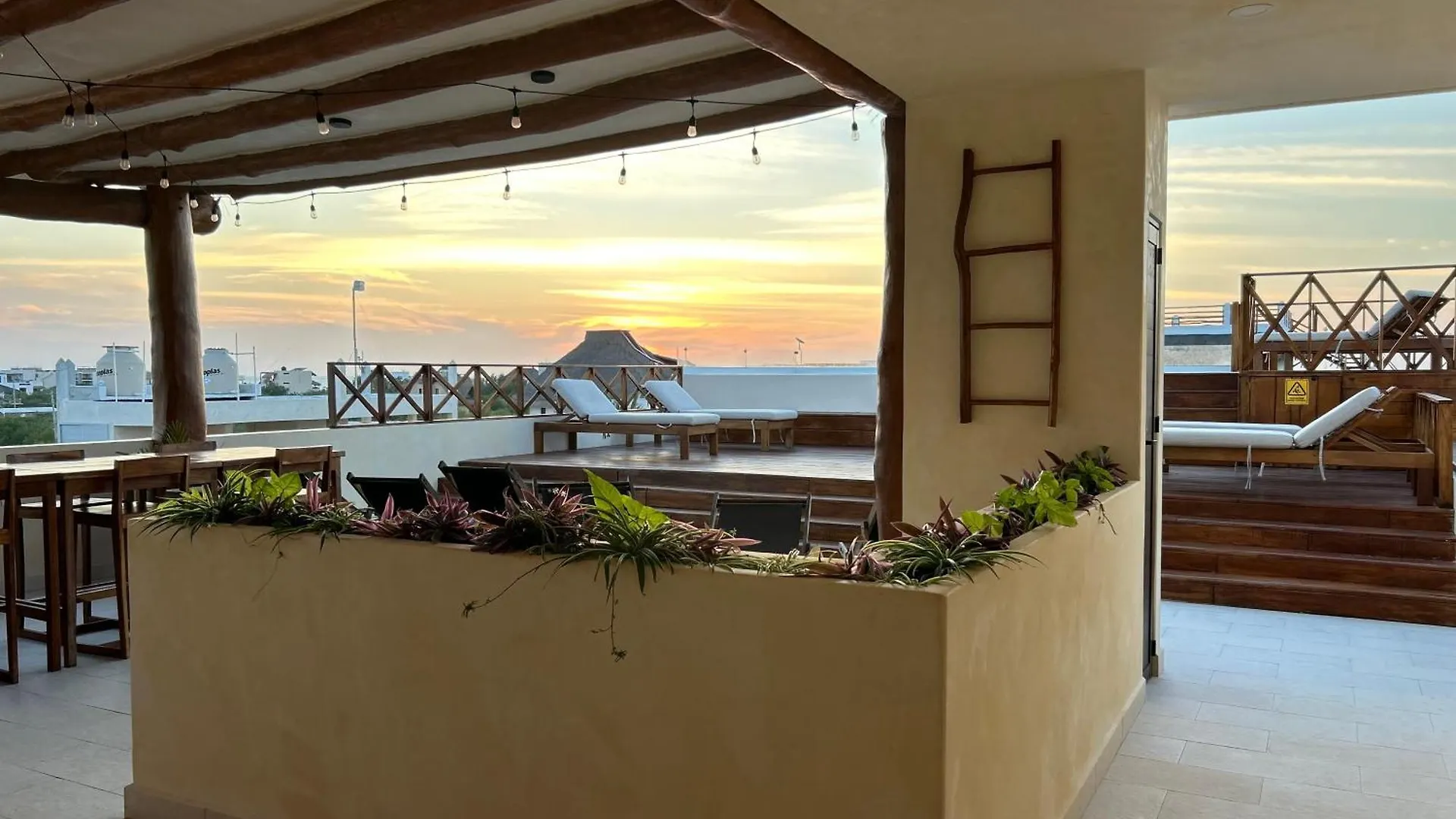 דירות Sunsteps Casa Holbox  הולבוקס איילנד